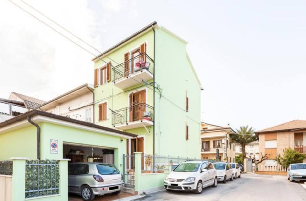 Porto SantʼElpidioCasa Lillyアパートメント エクステリア 写真